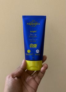Aqualogica Bright+ Toneup Sunscreen