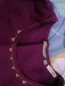 Sleevless Kurti