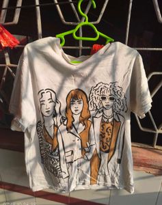 Graphic Print Tee