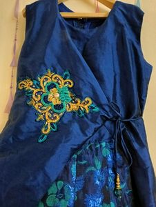 Ethnic Gown With Removable Jacket 💙