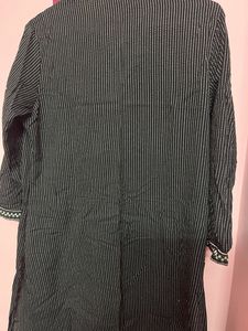 Black Kurti