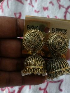 Jhumka Earrings Set