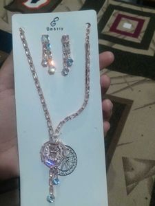 Elegant Necklace &amp; Earring Set