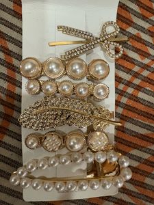 Accessories Gift Box 260/- only