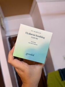 Goodal Hyaluron Soothing Clear Pad