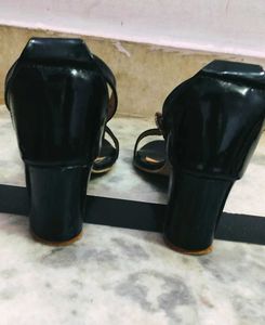 Free Earrings Black Heels For Women And Girls