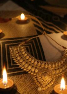 Elegant Gold Necklace Set