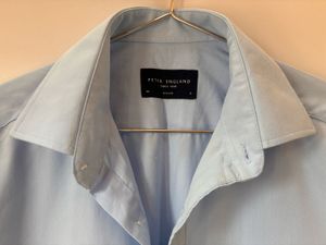 Peter England: Light Blue Button-Down Shirt