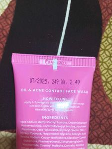 Foxtale Oil &amp; Acne Face Wash