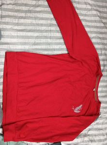 Sweatshirt red colour