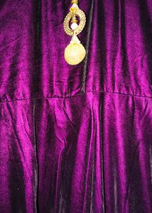 Elegant Purple Ethnic Gown