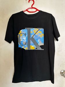 Calvin Klein Graphic Tee