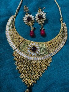 Elegant Indian Jewelry Set