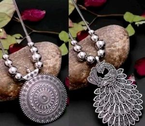 Silver Tone Necklace