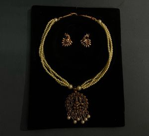 Red Jewel Necklace Set