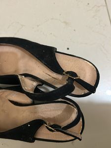 Carlton London Black Heels