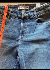 BRAND NEW Zara high Waist Straight Jeans