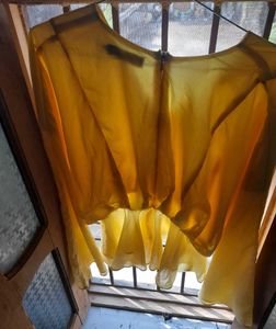 SASSAFRAS Yellow Batwing Sleeves GeorgetteEmpire T