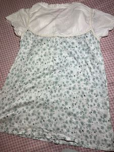 CUTE FLORAL TOP 🌻