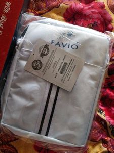 FAVIO White Crossbody Bag - New!