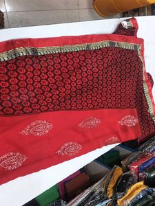 Red &amp; Black Floral Saree