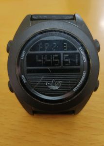 ADIDAS VINTAGE WATCH FOR  SALE.STYLISH ONE ANYONE CAN WEAR. WORKING CONDITION IS PERFECT.