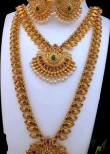 Stylish Rani Haar With Pretty Earings &amp; Maangtika