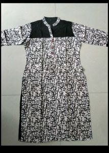Maroon And Black White Kurta