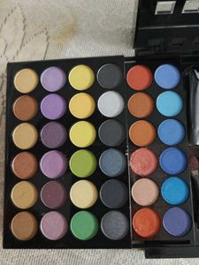 78 Colours Eyeshadow Palette