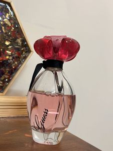 Guess Eau de Parfum - Floral & Fruity