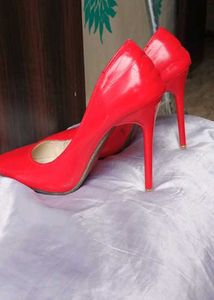 Pointed Toe Stilettos👠
