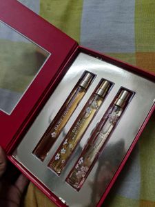 MARC jACOBS gift Pack Of 3 Perfumes