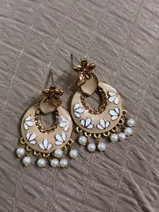 Floral Earrings with Pearls