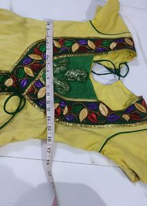 Beautyful Frock With Chudi Daar Pjaama