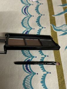 Hilary Rhoda Eyebrow Drawing