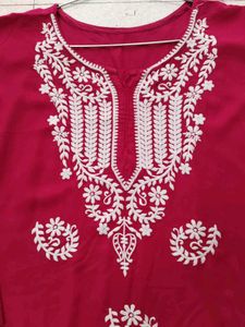 Elegant Embroidered Kurta 😍😍