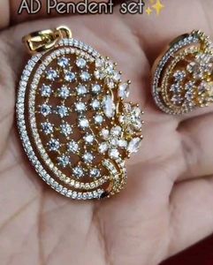AD Pendent Set