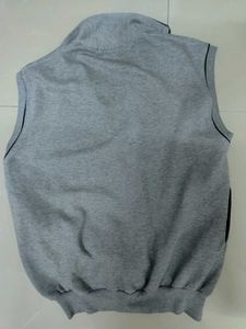 Gray Sleeveless Zip-Up Jacket
