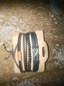Men&#39;s Leather Bracelet Set