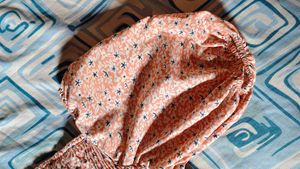 Floral Print Puff Sleeve Top