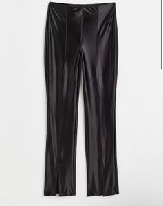 FLARED SLIT-HEM LEGGINGS