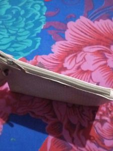 Single Zip Handbag