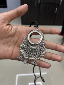 SET OF THREE NECKPIECES