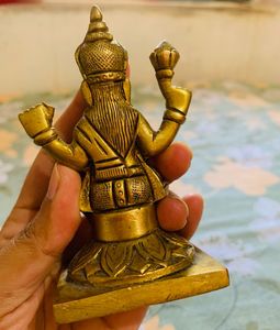 Lord Lakshmi Idol 🕊️