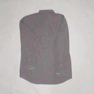 UNIQLO Shirt