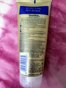 Vaseline Gluta Hya (flawless Glow)