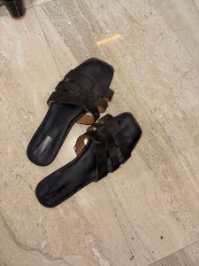 Black Classy Flats