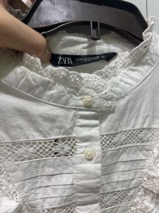 Zara White Embroidered Top Size m