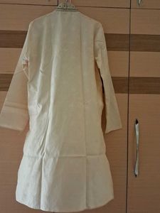 Elegant Cream Embroidered Kurta