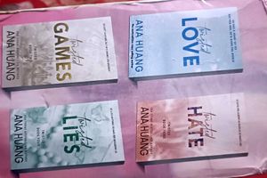 Twisted 4 Book Set